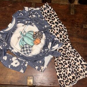 Matching set leopard